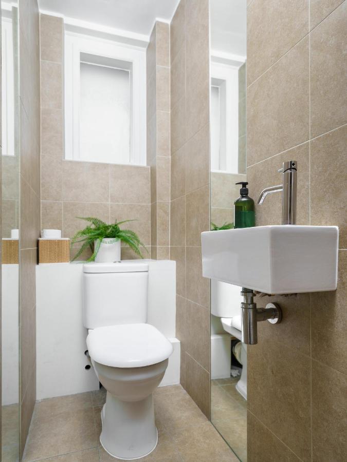 Huge & Central 3 Bedr, 4 Beds, Covent Gdn Londra Esterno foto
