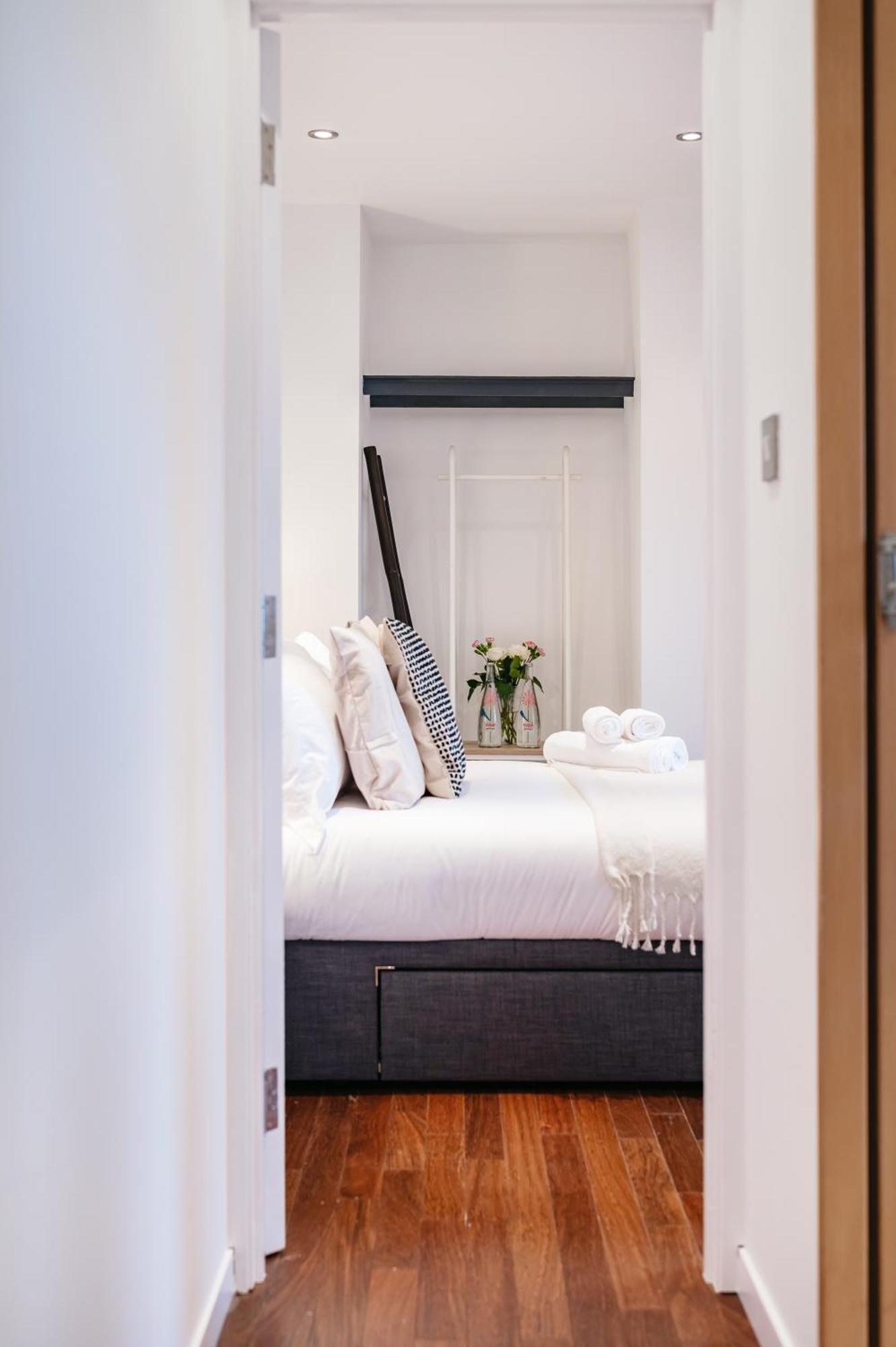 Huge & Central 3 Bedr, 4 Beds, Covent Gdn Londra Esterno foto